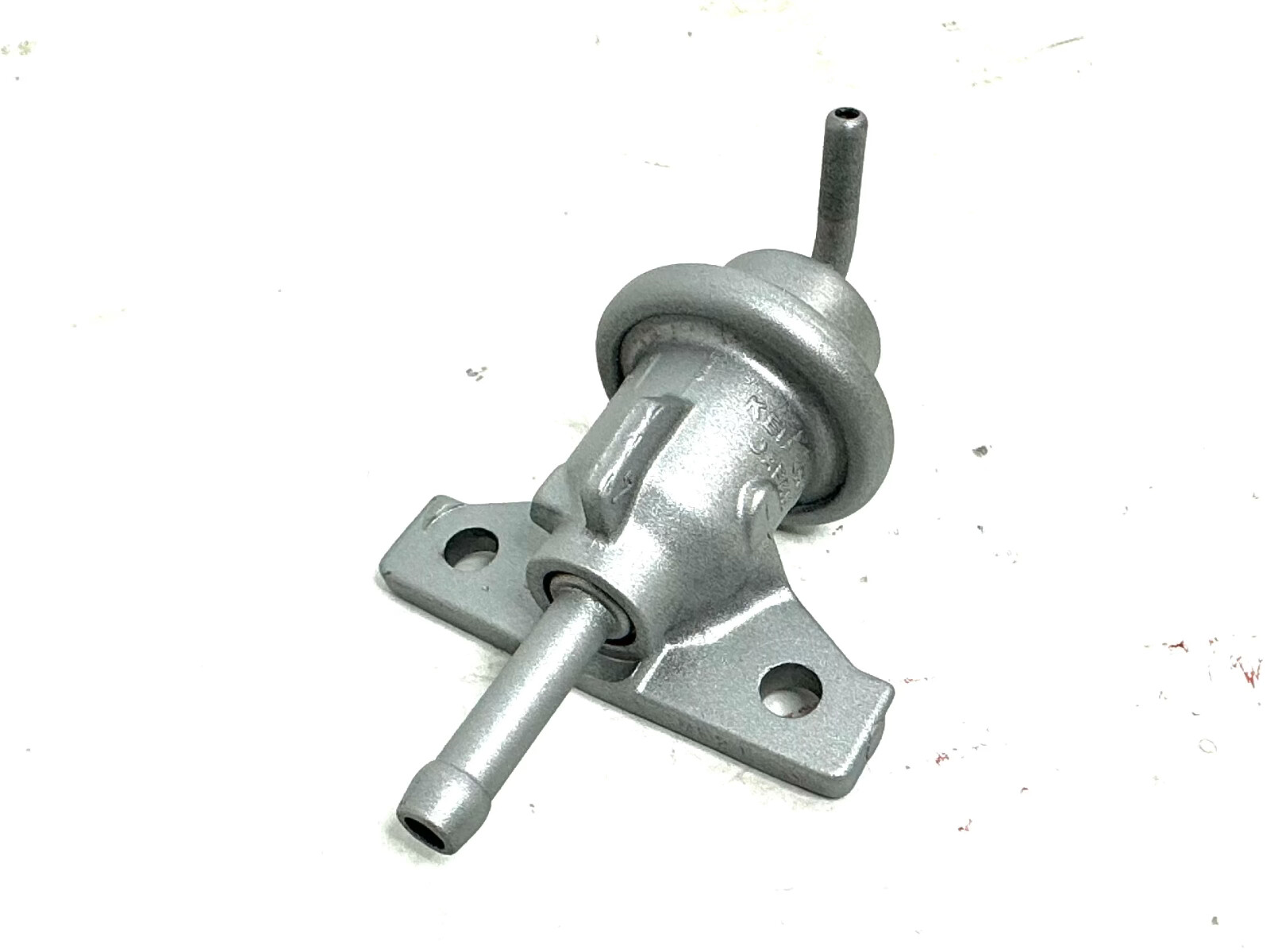 96 00 Honda Civic 99-01 CRV Del Sol D16Y7 Fuel Pressure Regulator FPR B20 OEM