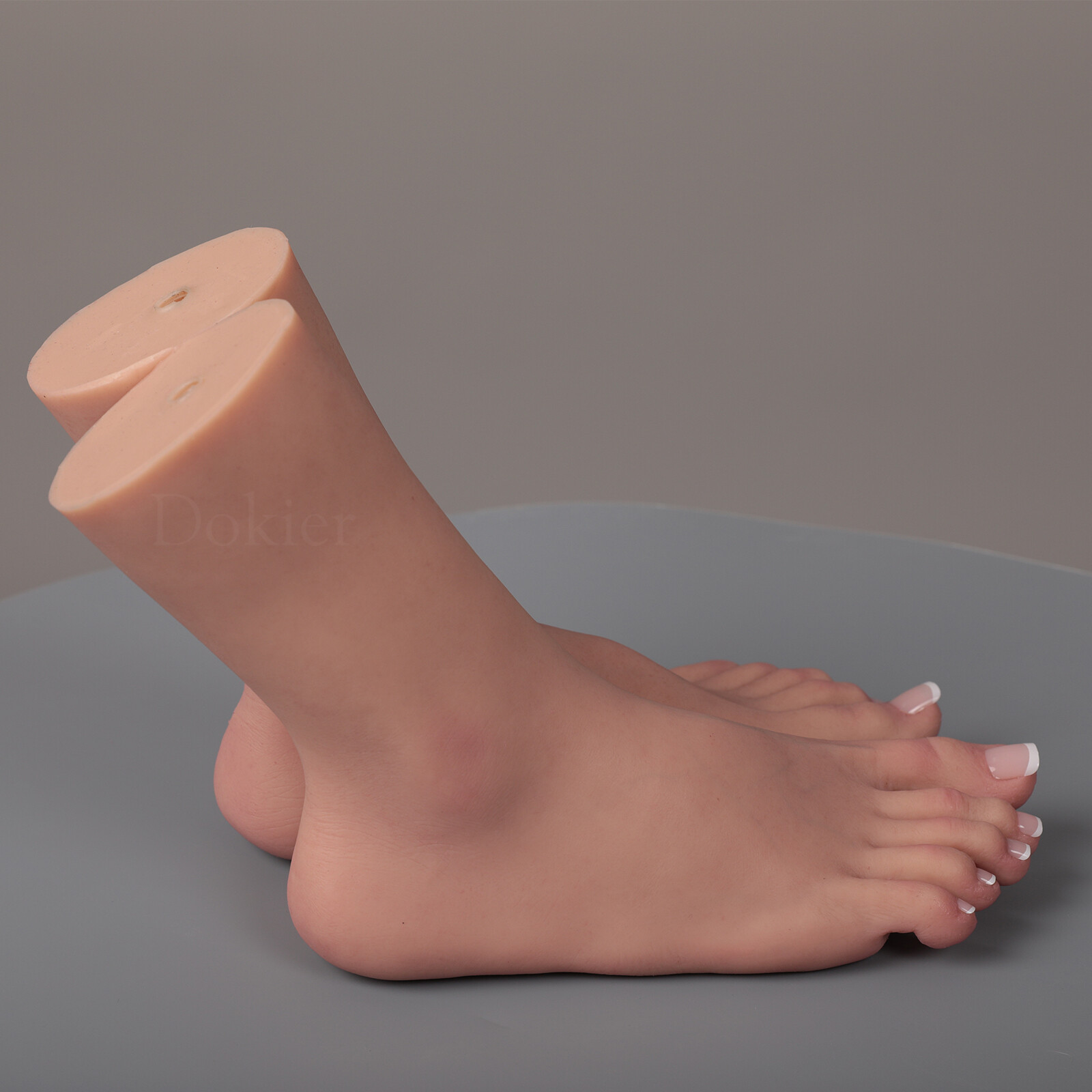 Realistic Silicone Female Foot Model Lifesize Mannequin Display Fake Feet Model