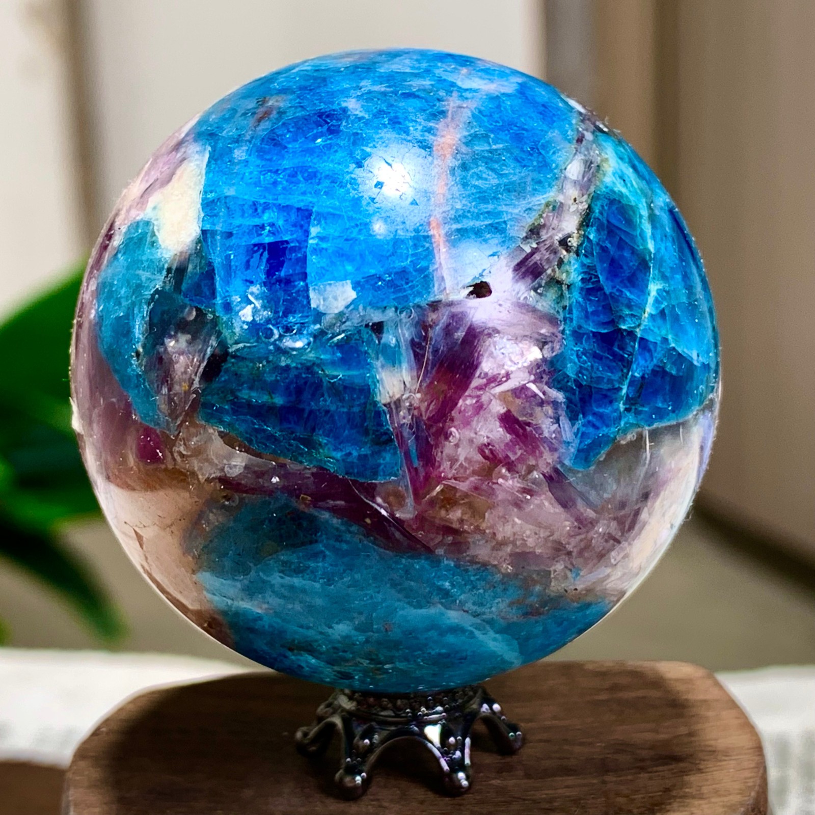 170G Natural Blue Aptite +Sun Stone purple lepidolite Sphere mineral sample