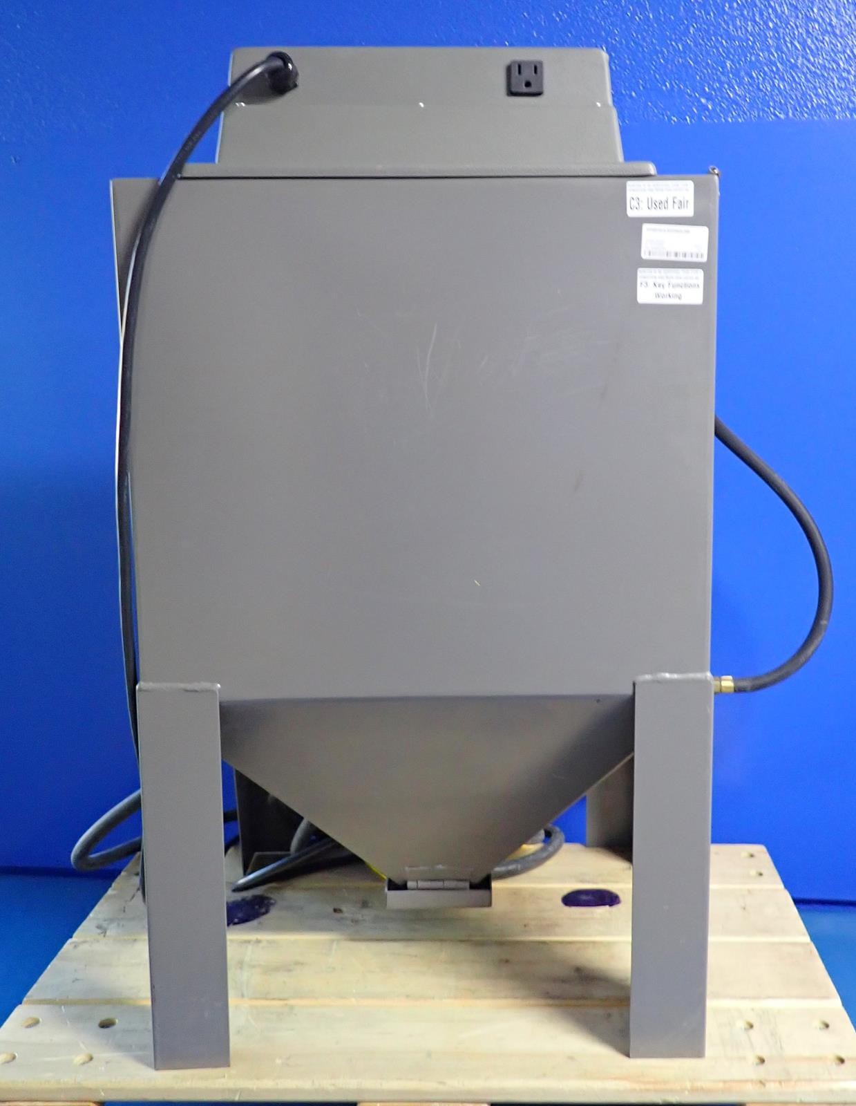 ECONOLINE 101691G-A Mini Bench Abrasive Blast Cabinet