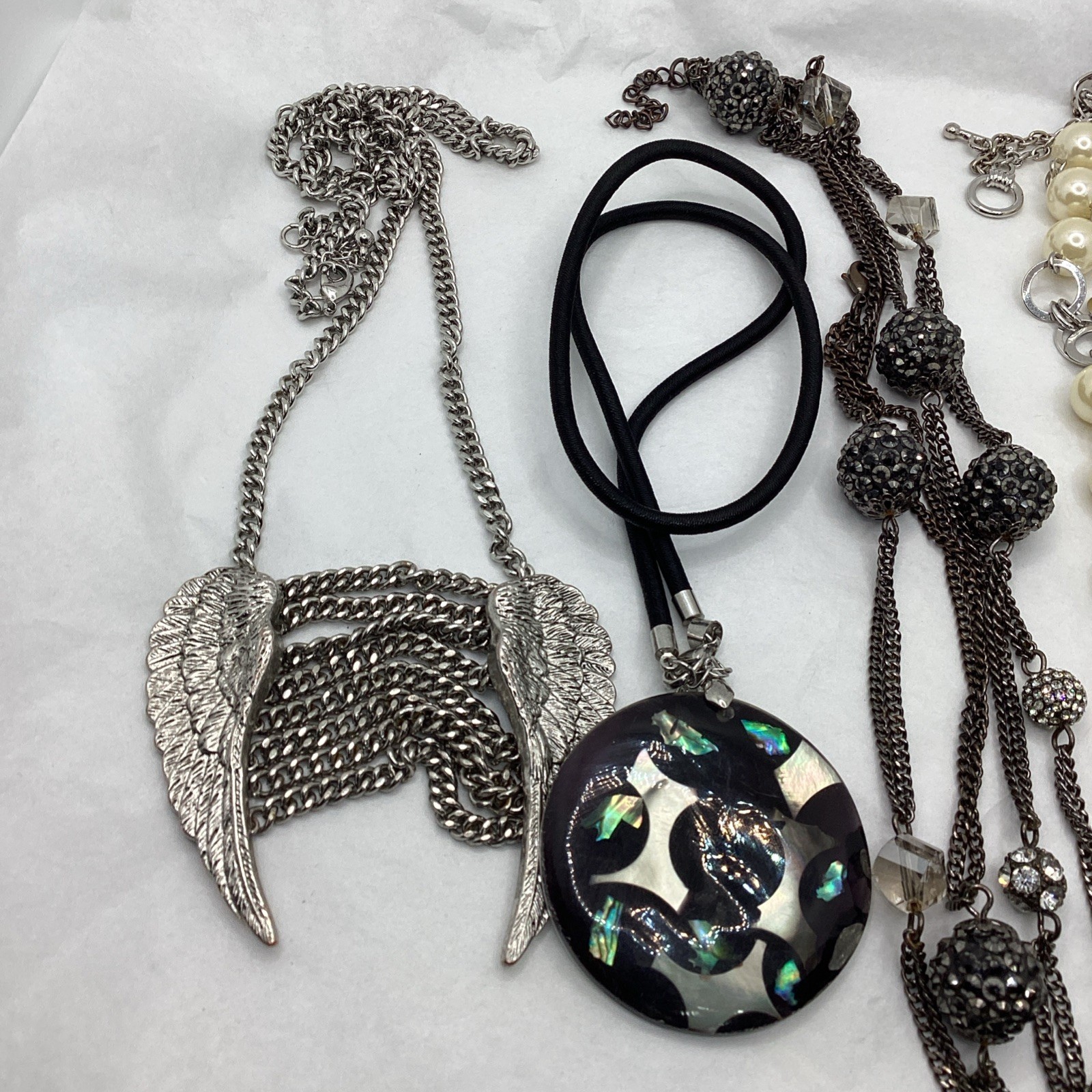 Mixed Lot Of Costume Jewelry Necklaces 8/28