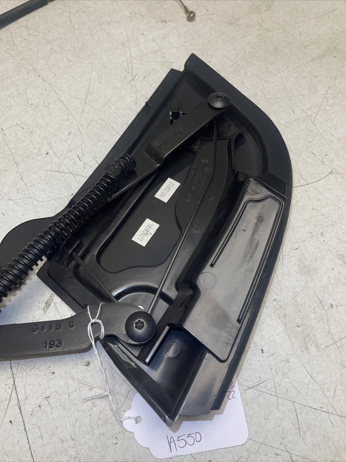 06-09 Pontiac G6 Convertible Top Filler Panel Flap Wing Passenger right A550