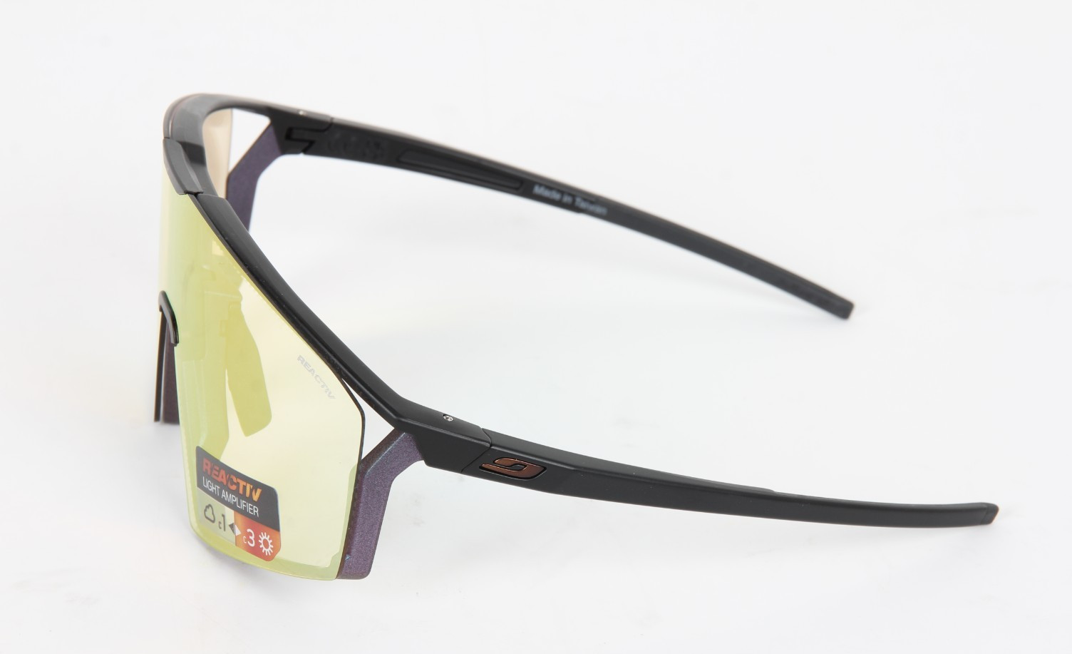 Julbo Edge REACTIV Sunglasses. Matte Black/Blue /70178/