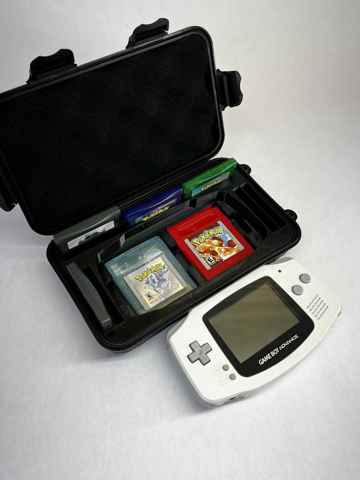 Game Boy Advance Carrying Case – Holds 13 Games (11 GBA + 2 GB/GBC) | SENAC LLC
