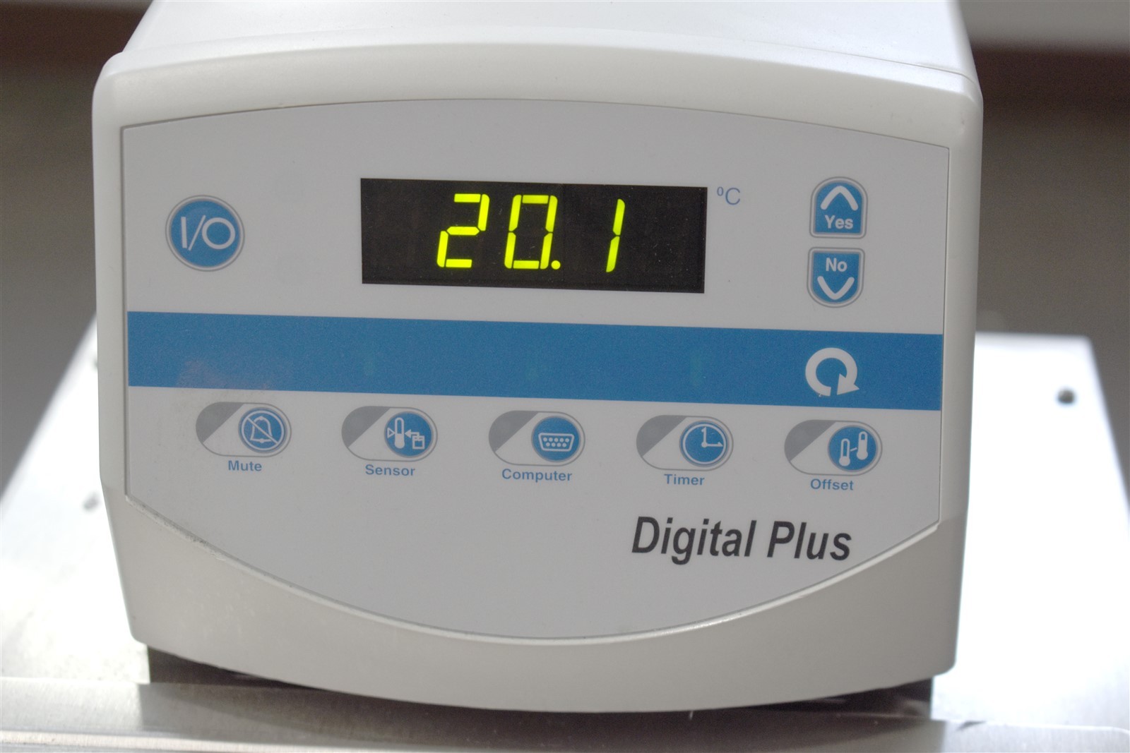 NESLAB RTE740 REFRIGERATED BATH WITH DIGITAL PLUS CONTROL 115VAC