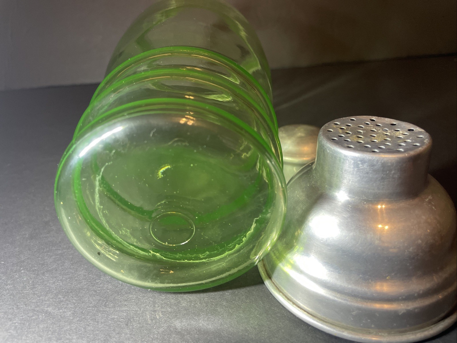 Vintage Green Uranium Glass Martini/Cocktail Shaker With Lids 11 Inches