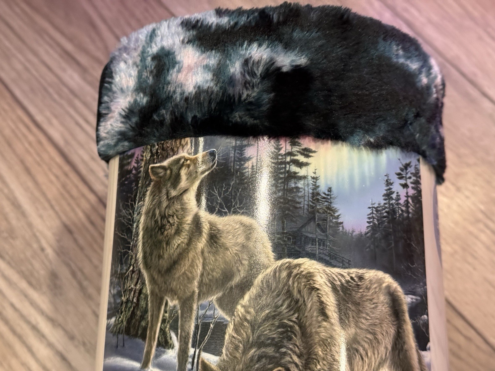 Wild Frontier 50”x 60” Wilderness Wolf Pack Plush Throw Blanket NEW