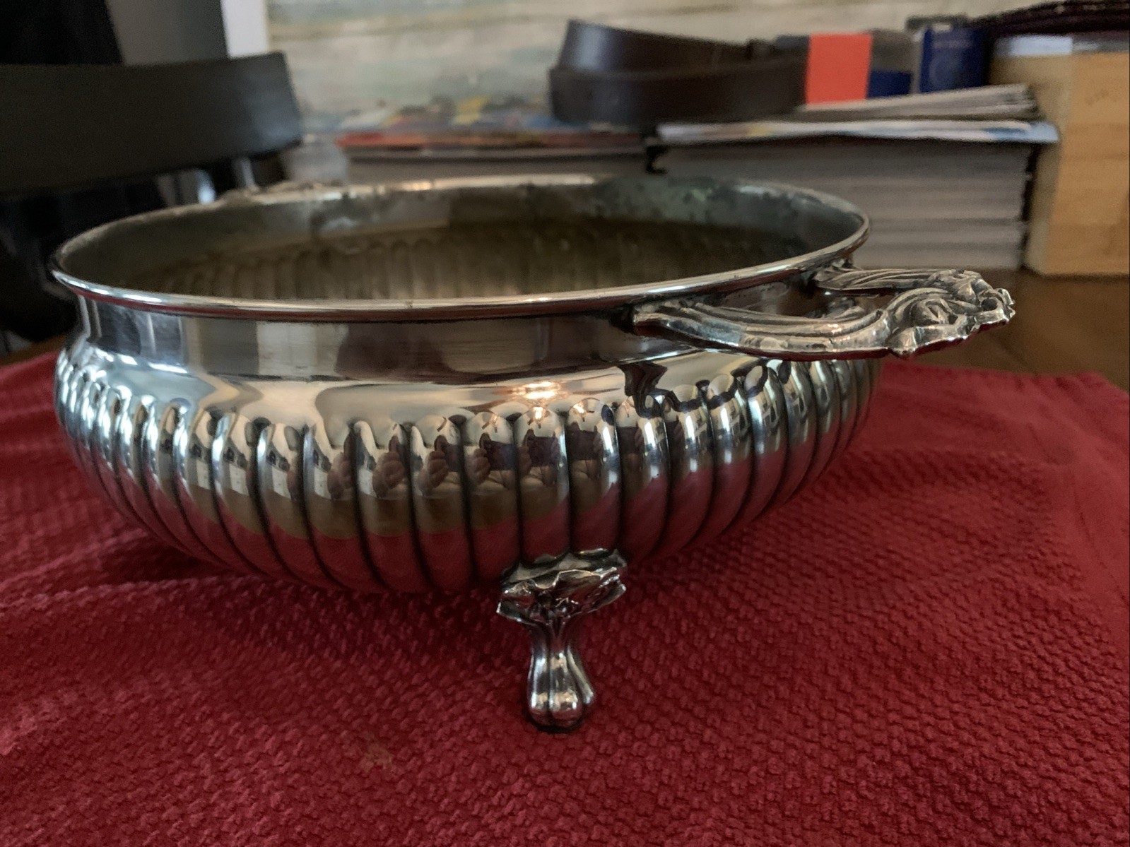 Leonard EP Silver Plated Three Footed Casserole Dish W/handles