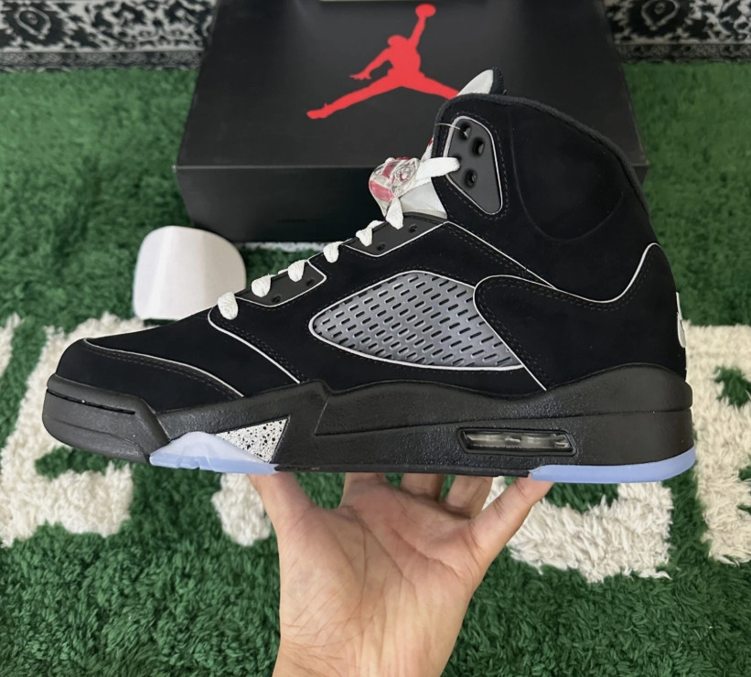 Air Jordan 5 Retro OG Black Metallic Reimagined HF3975-001
