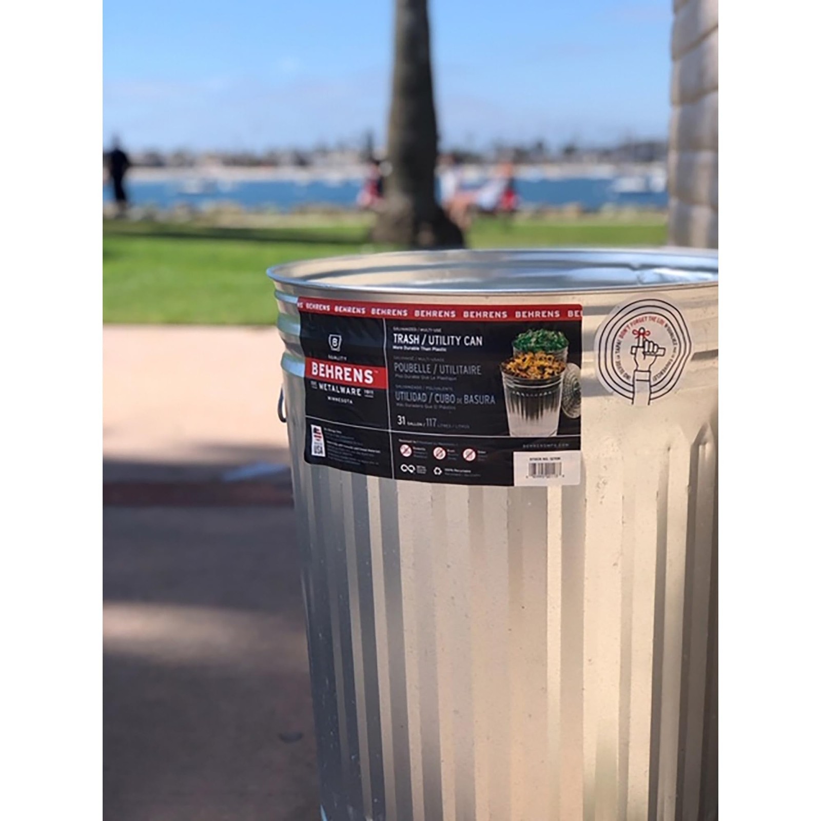 Behrens Galvanized Steel Trash Can with Lid, 31 Gal., 21in. Dia. × 29.75in.H