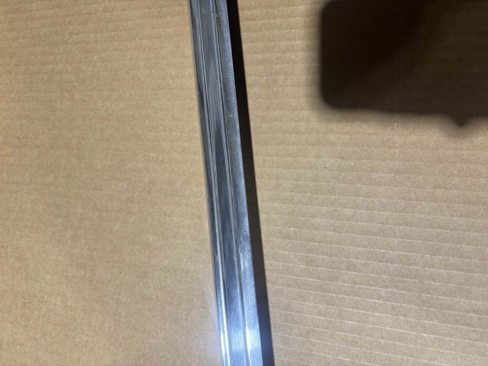 Peterbilt 388,389 Aluminum Grill Bar L77-6091