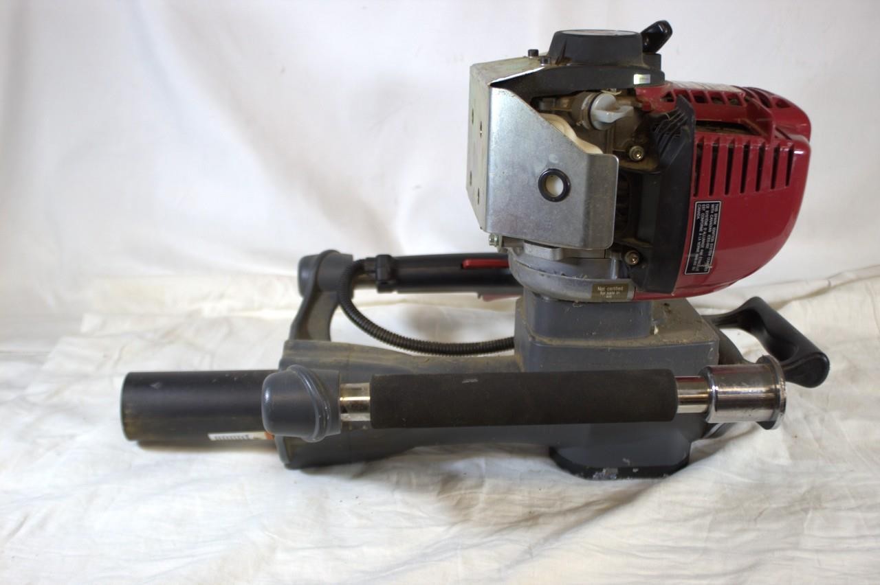 Titan PGD2000X Post Driver 35-Lb. Driving Head, 1.3 HP Honda GX35 Engine