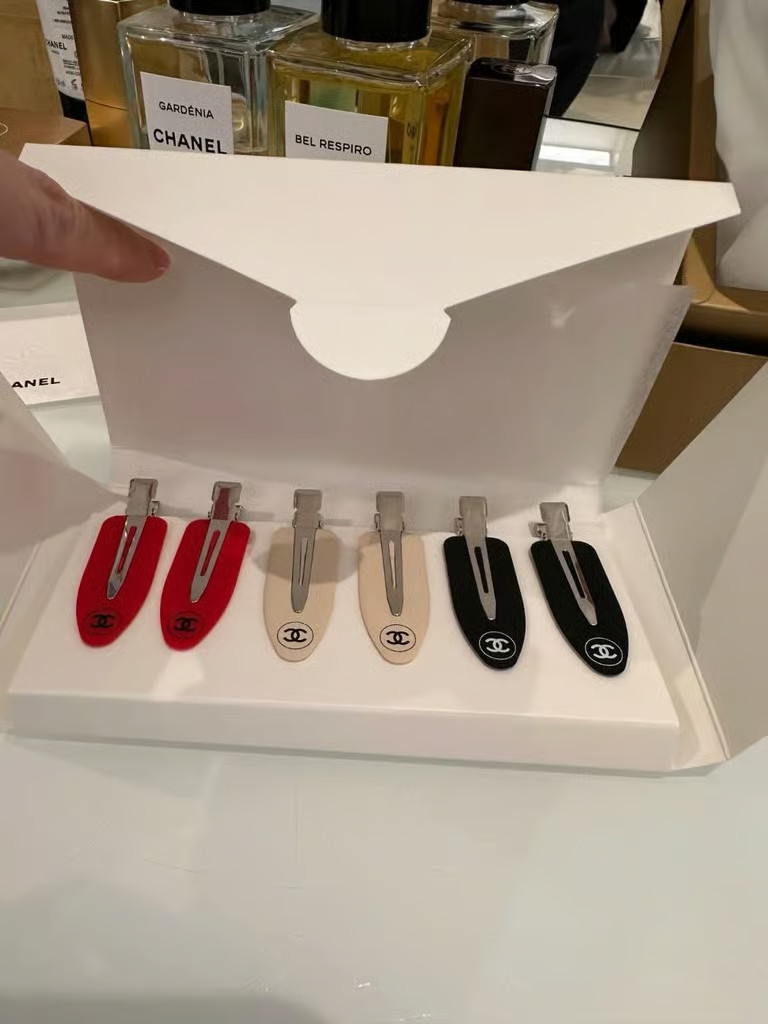CHANEL Beauty Hair Clip Set – 6 Piece Set. VIP / GWP