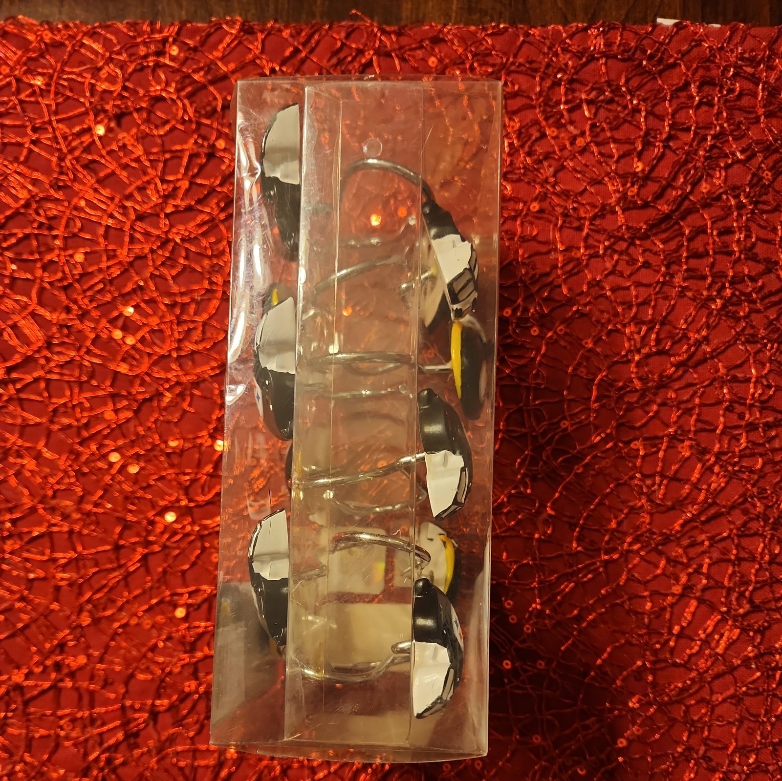 NFL Pittsburgh Steelers Entire Shower Endorsed by NFL* BRAND NEW CURTAIN &HOOKS*