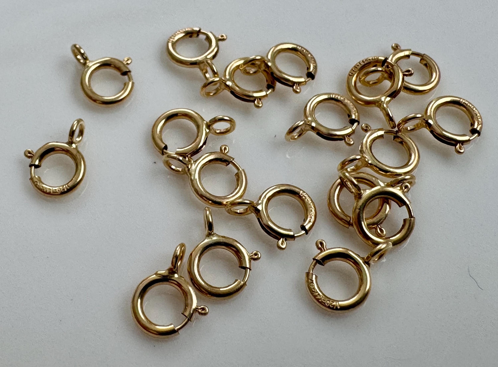 20 pcs- 5mm Spring Ring with Closed Ring Yellow Gold Filled 14K (P2663)