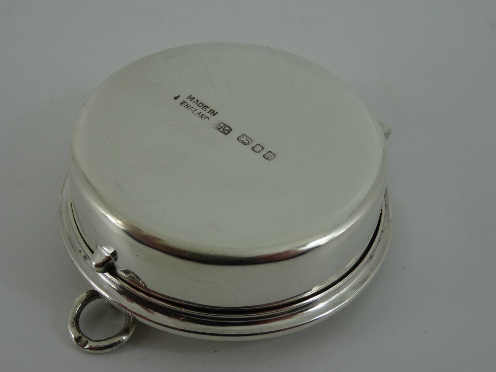 LOVELY EDWARDIAN SOLID STERLING SILVER COMMUNION WAFER BREAD PYX BOX LONDON 1906