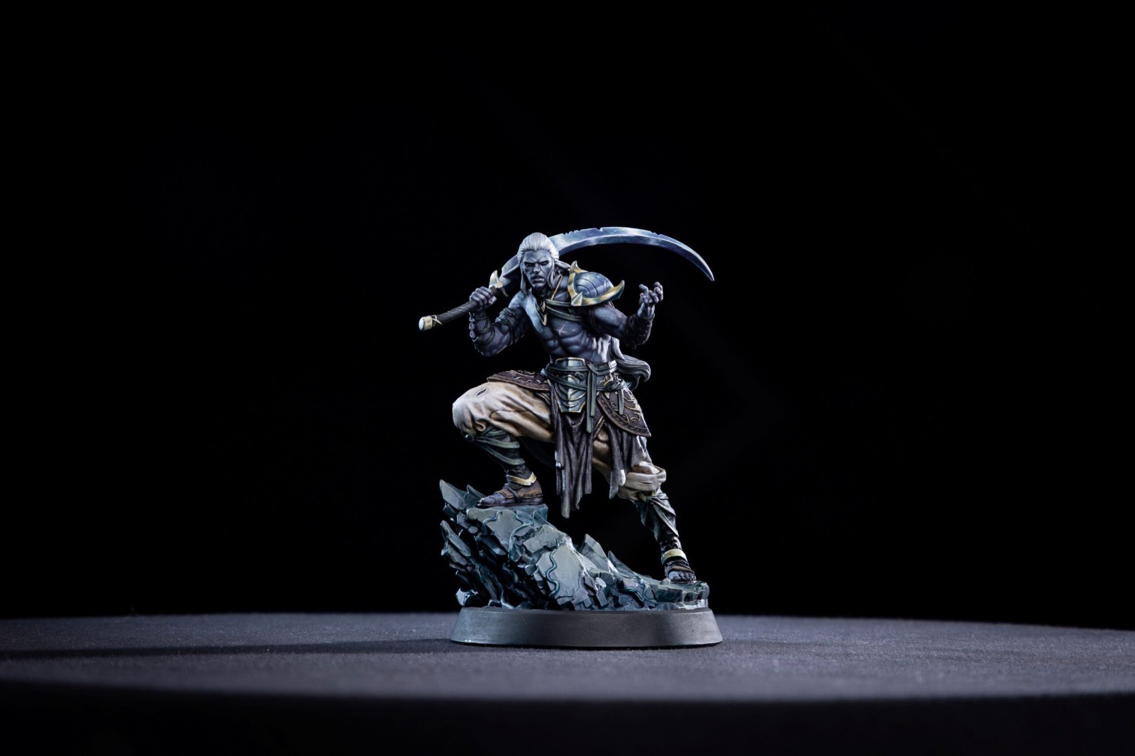 Dark Elf Warrior – 32mm Resin Miniature | Drow Fighter for D&D & Fantasy RPGs