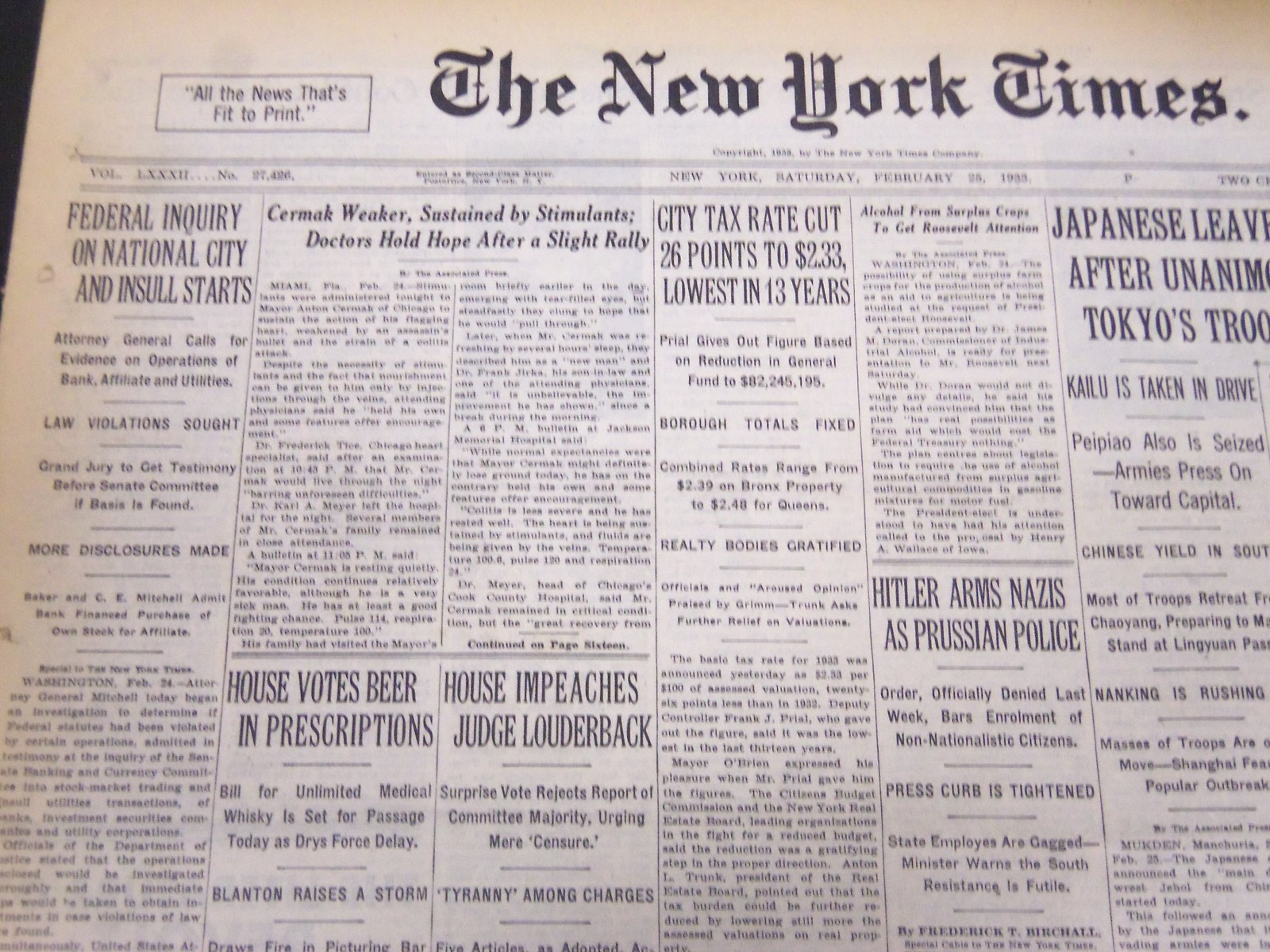 1933 FEB 25 NEW YORK TIMES - CERMAK WEAKER DOCTORS HOLD HOPE - NT 5186