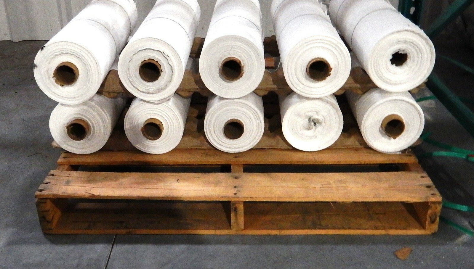 DeWitt White Woven Ground Cover 3 FT X 300 FT