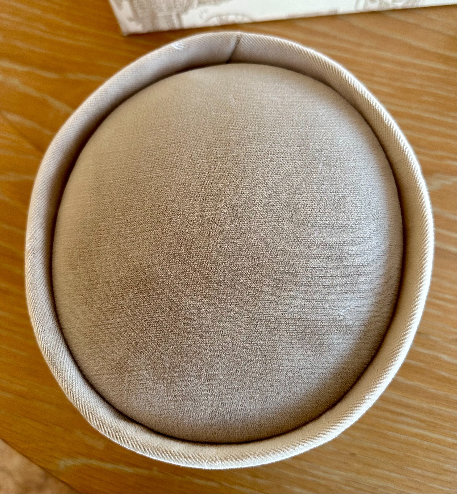 Vtg PILLBOX Hat w/ Original MACY'S Hat Box Beige Velour Tissue Sales Receipt 6"