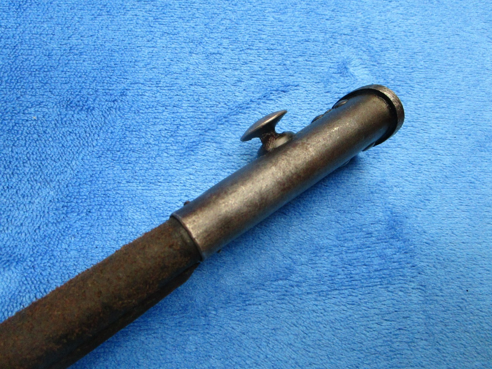 VINTAGE ORIGINAL US MADE BRITISH M1913 BAYONET AND SCABBARD MAKER REMINGTON 1917