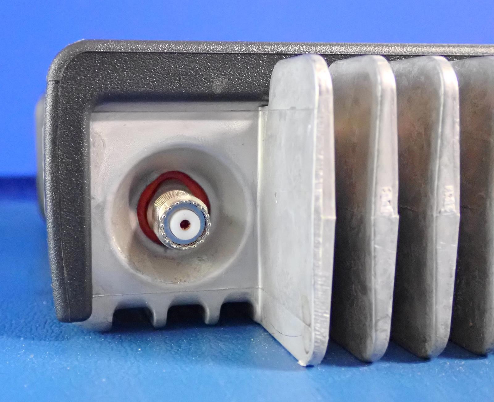 MOTOROLA XPR 4550 Two-Way Radio AAM27TRH9KA1AN