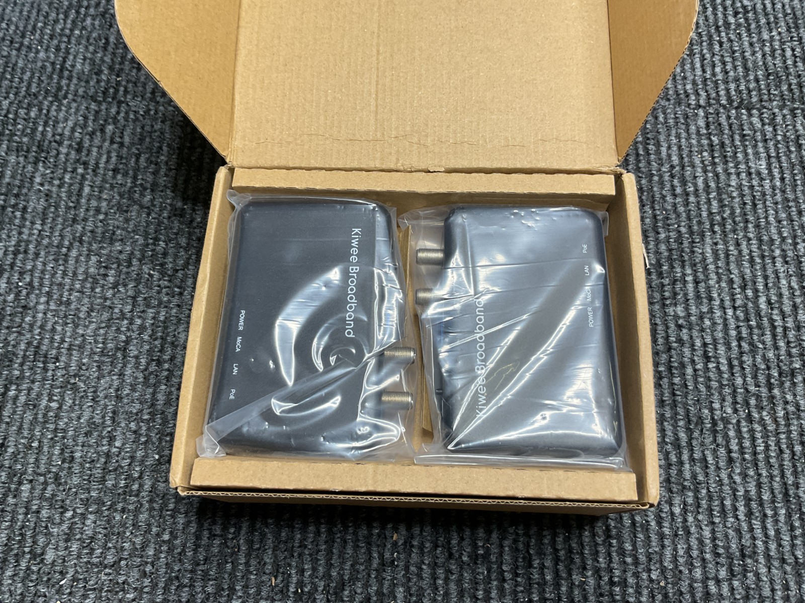 MoCA 2.5 Adapter Kit 2.5GbE PoE+ 30W Ethernet Over Coax KB-M3-03