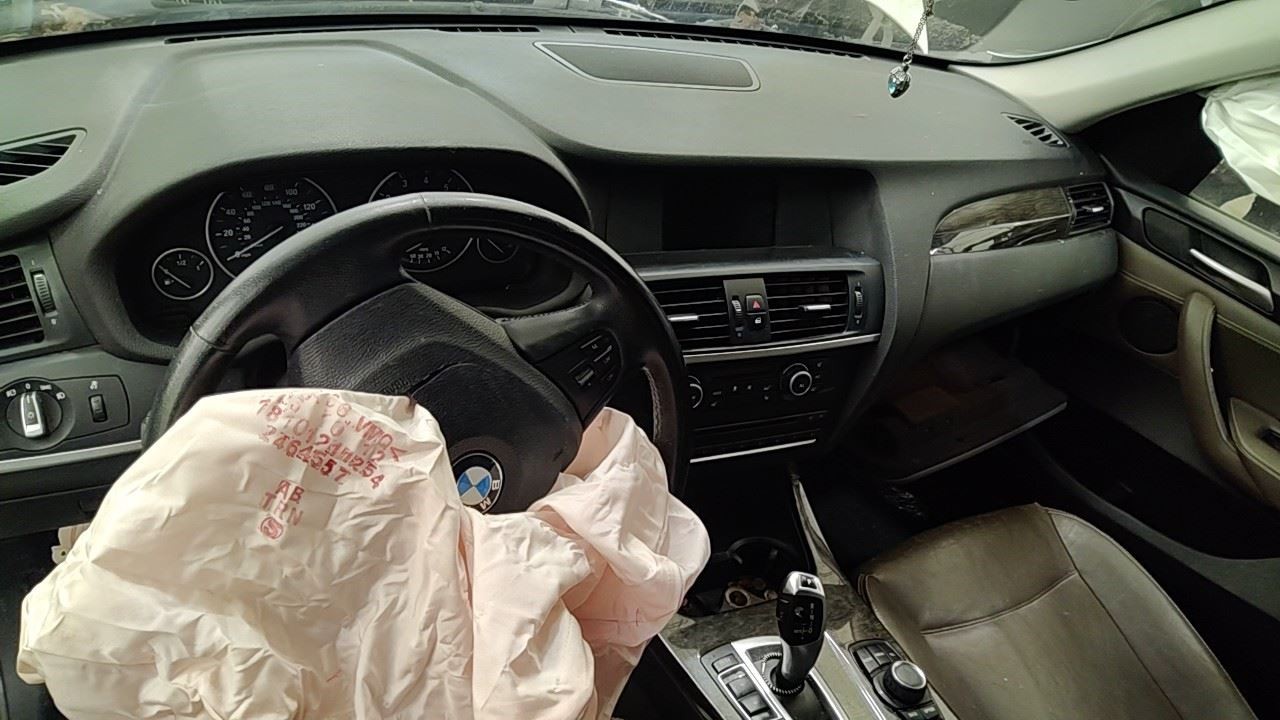 (LOCAL PICKUP ONLY) Trunk/Hatch/Tailgate With Power Opening And Closing Fits 11-