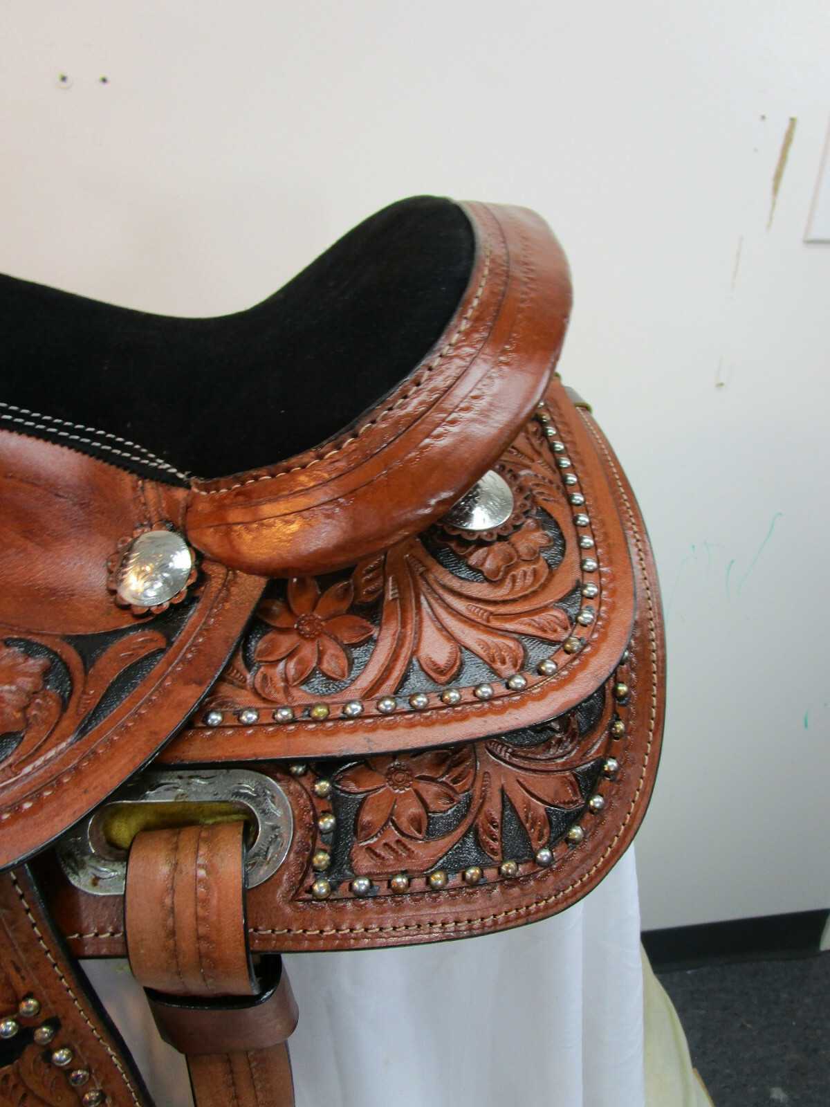 WESTERN TRAIL SADDLE KIDS YOUTH PONY PLEASURE TOOLED LEATHER USED TACK 10 12 13