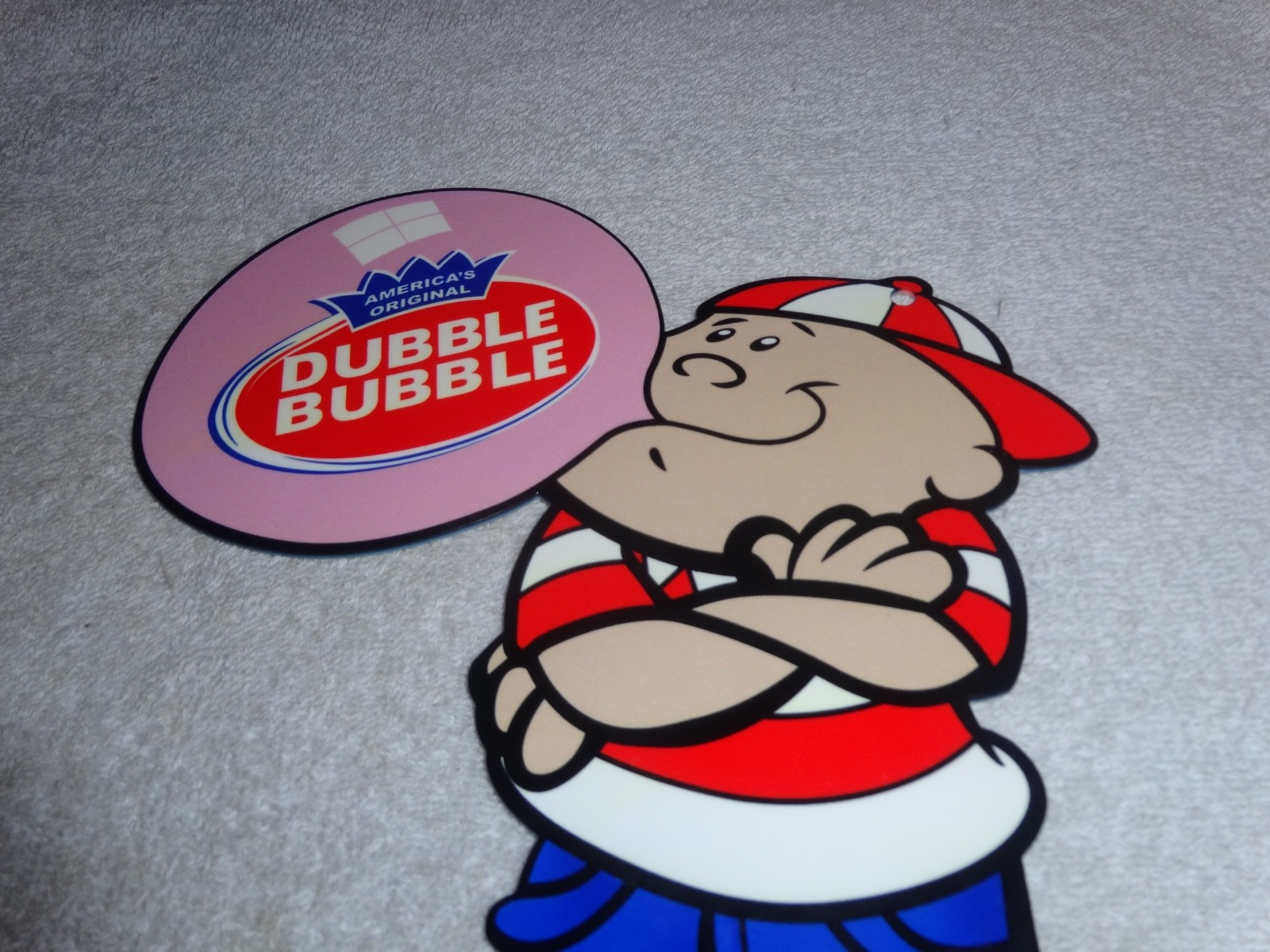 VINTAGE DUBBLE BUBBLE BOY BLOWING FLEER CHEWING GUM 10" METAL GASOLINE OIL SIGN!