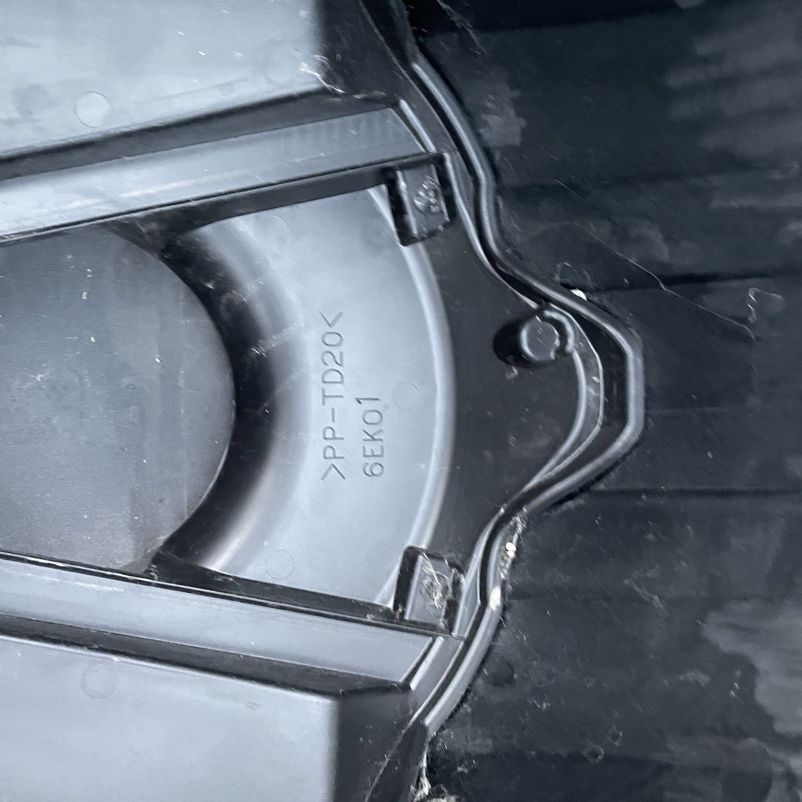 Yamaha 90hp 4 Stroke Outboard Top Cowling Hood Cover 6EK-42611-0