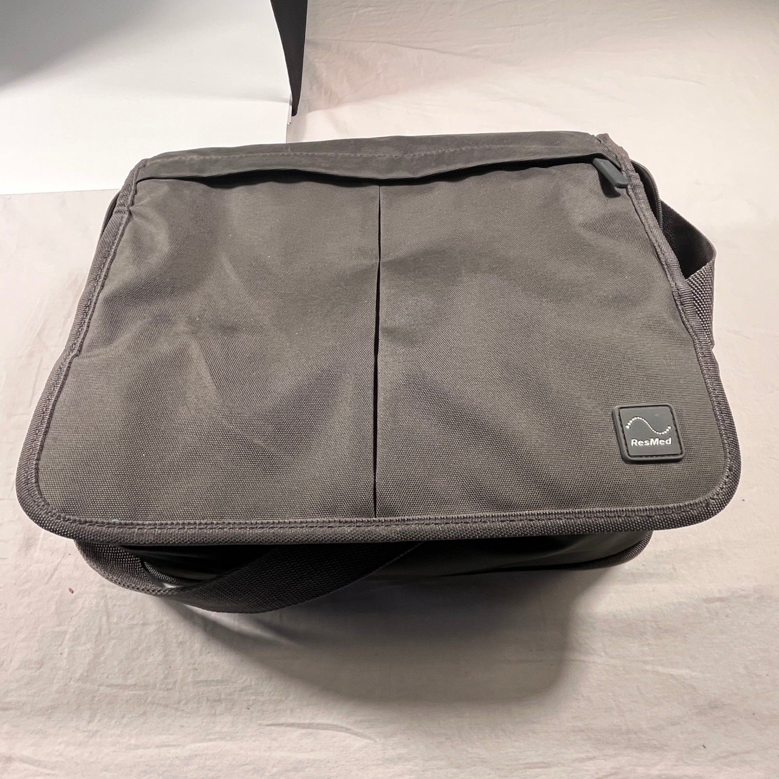 ResMed CPAP Travel Carrying Case Unisex OS Gray Pre-Owned Padded Shoulder Bag