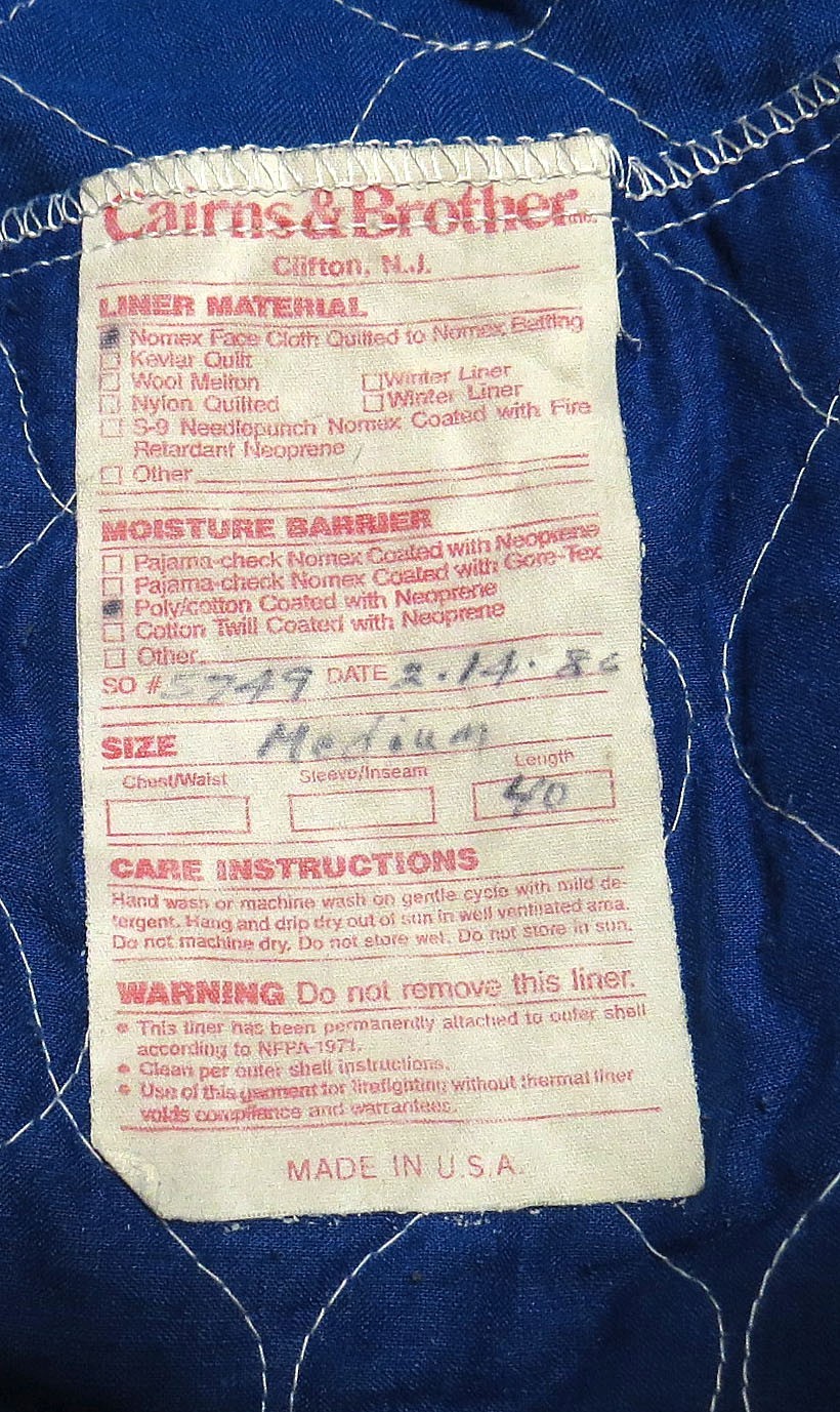 vtg Cairns & Brother 1986 BLACK TURNOUT Coat MED 40 Nomex 80s Fireman Reflectors