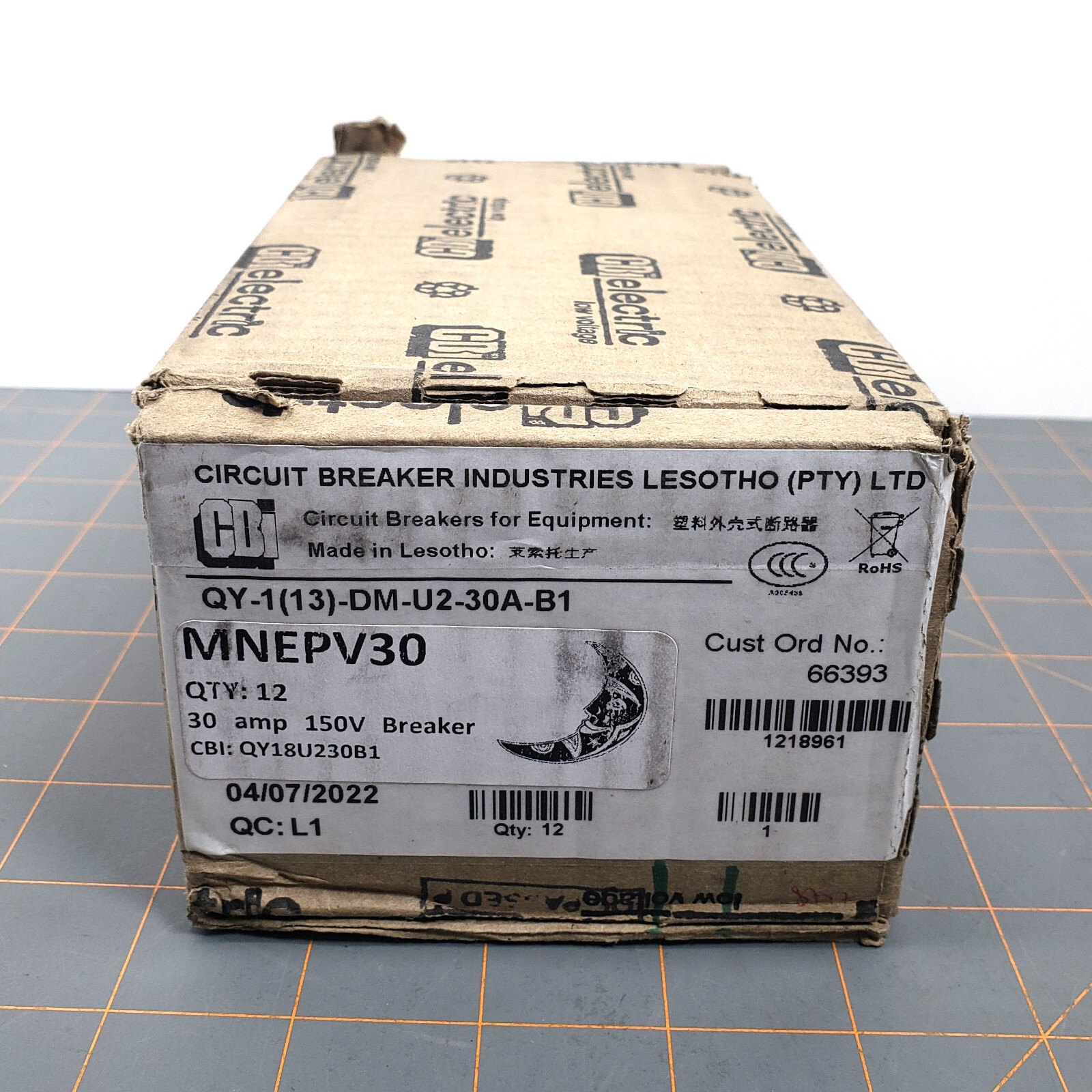 MidNite Solar - 30 Amp 150Vdc DC Circuit Breaker MNEPV30 Din Rail Mount 1-Pole