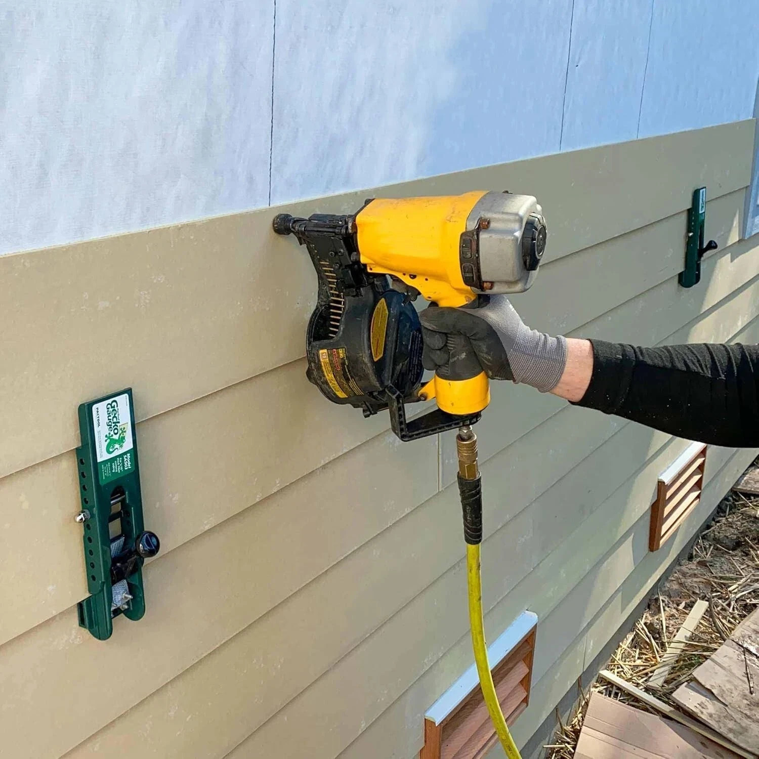 PacTool Gecko Gauge LP Siding Tool-For Use with 3/18 Inch LP Engineered Wood Sid