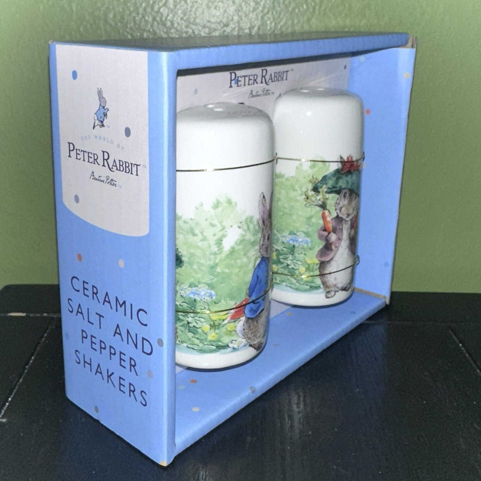 New BEATRIX POTTER Peter Rabbit Salt & Pepper Shakers Set Easter Spring Decor