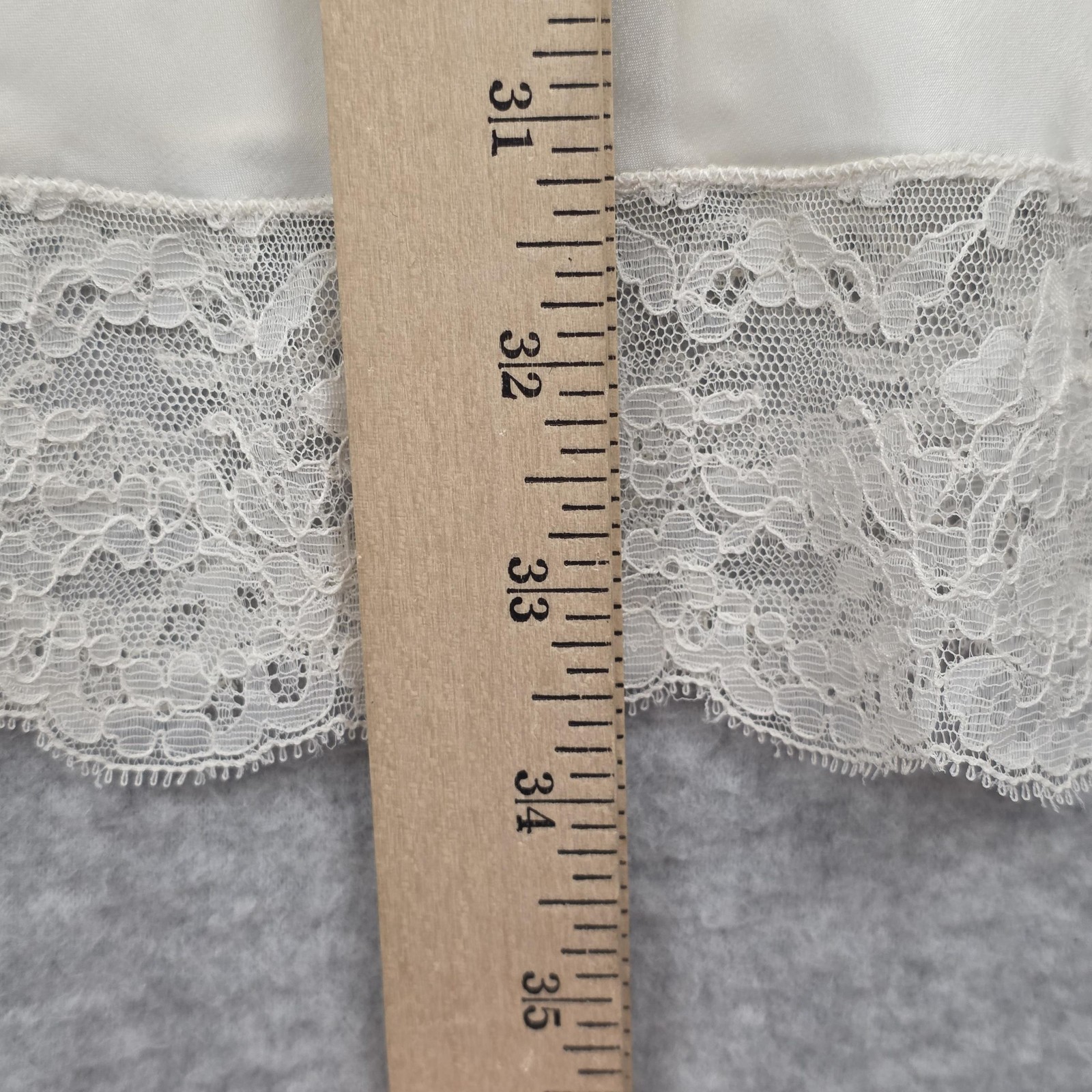 Vintage Barbizon Full Slip Womens 10 White Satin Lace Trim Rhapsody Lingerie