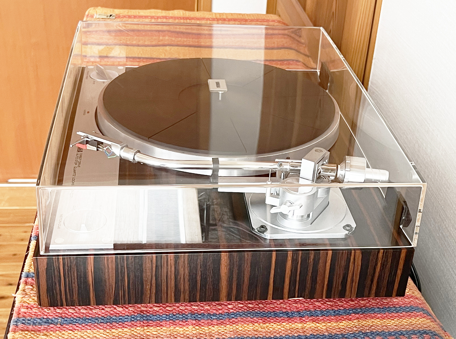 Yamaha YP-D71 Direct Drive Record Player Turntable Confirmed Excellent Operation