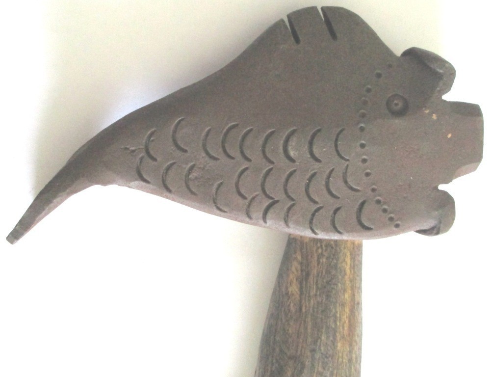 ANTIQUE OLD CLAW HAMMER TOOL FISH SHAPE UNUSUAL RARE