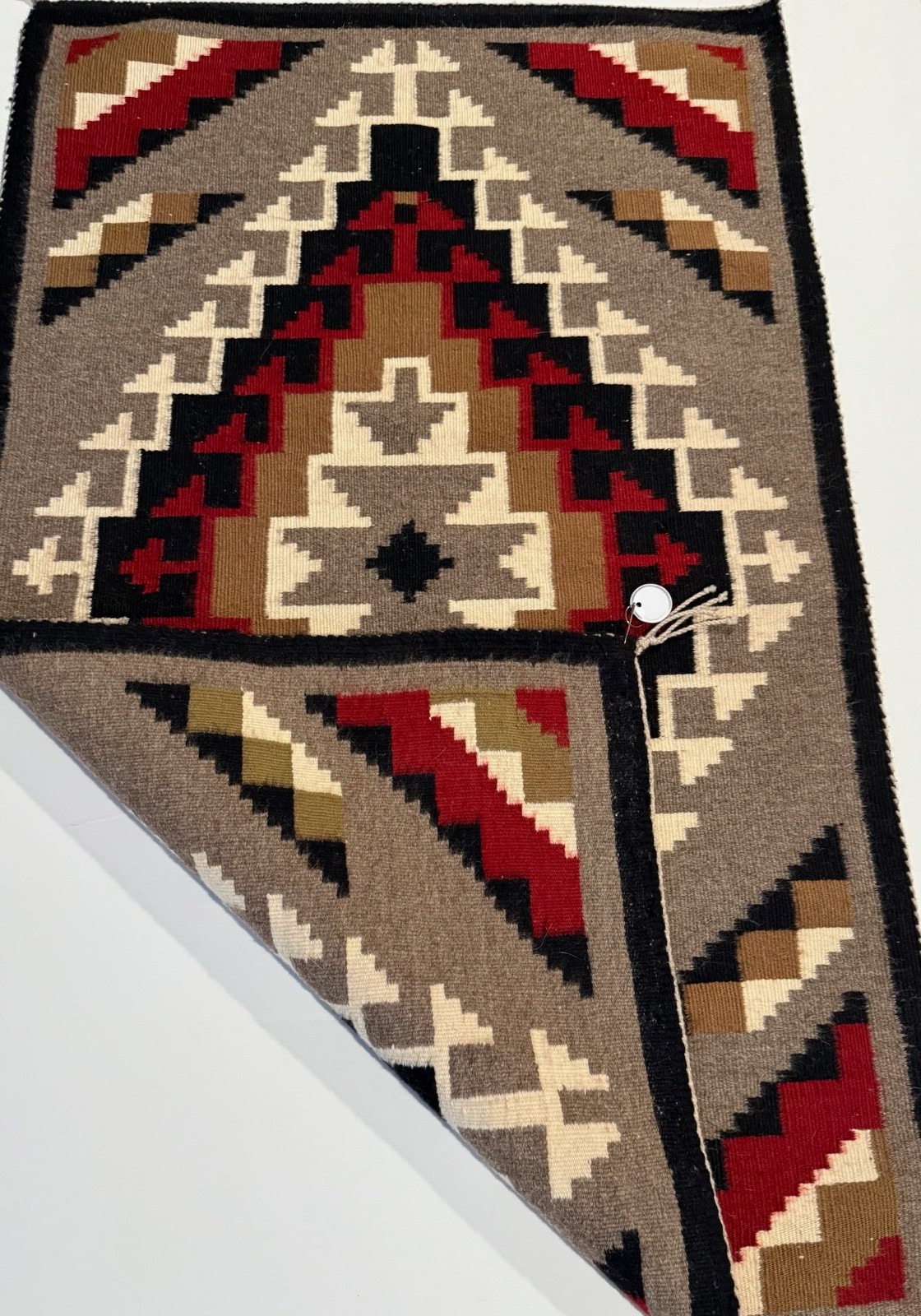 OUTSTANDING NAVAJO GANADO RUG / TAPESTRY,2-TONE(OLIVE-TAN) BACKGROUND, MINT, NR!