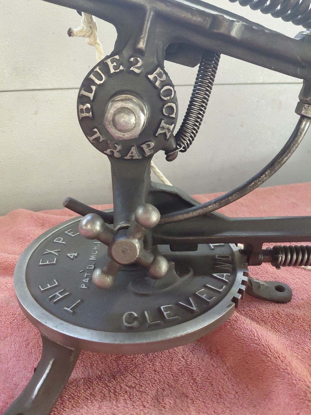 The Expert 1892 Skeet Pigeon Shooter Blue Rock Trap Cleveland Target Co #4 2