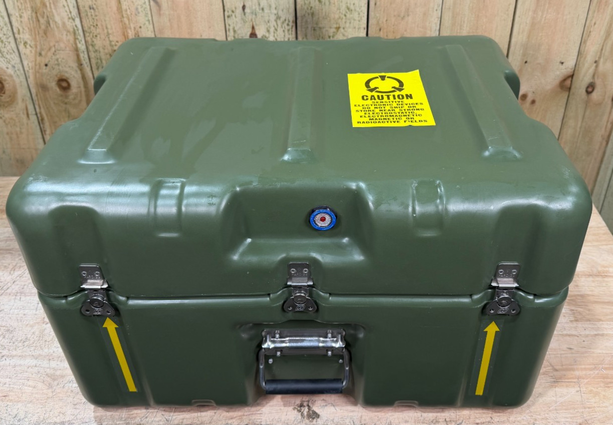 Pelican Hardigg Footlocker Green Case 24.5x18.5x15" Military Waterproof