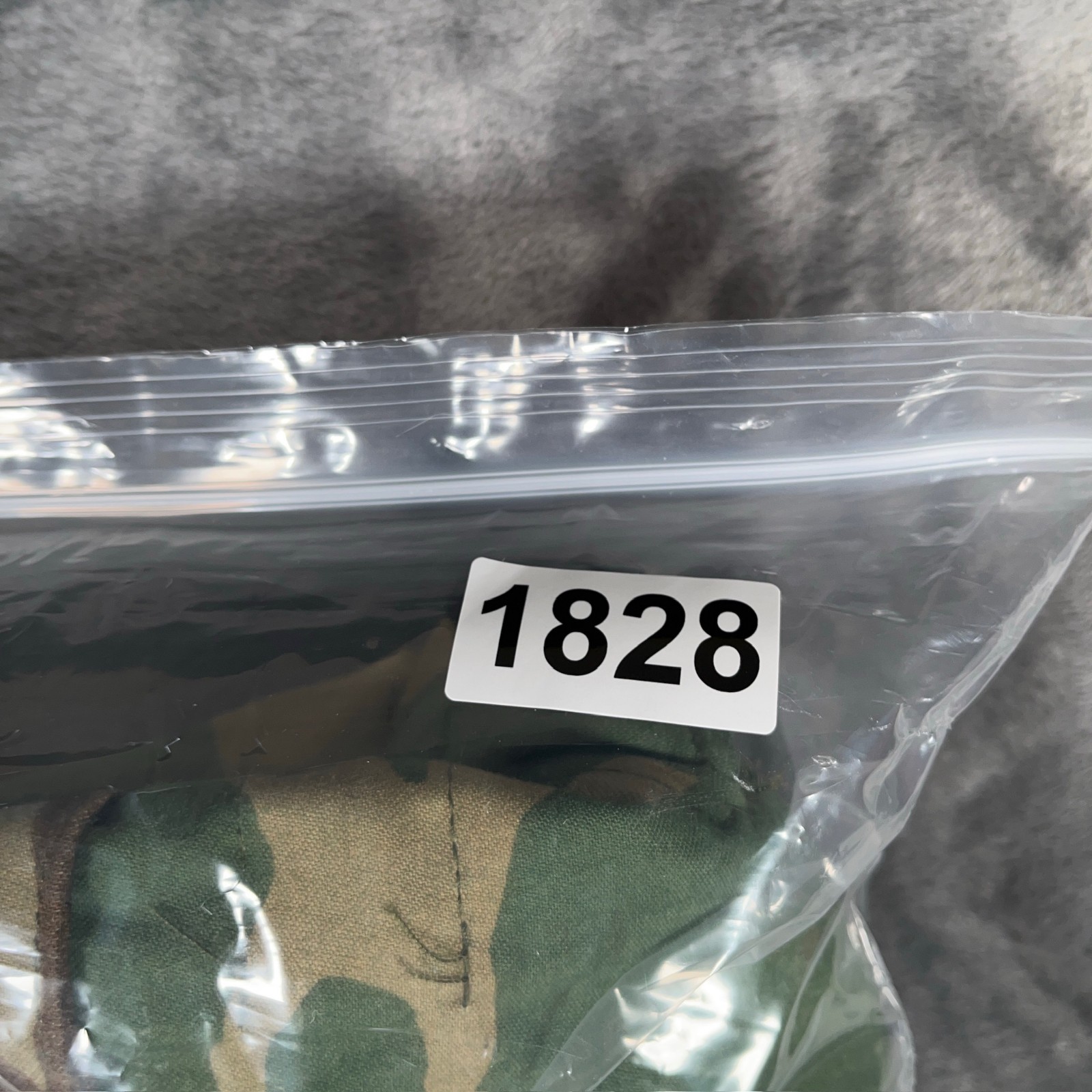 Vintage M65 Field Jacket U.S. Army Woodland Camo Medium XShort 90s USA Named