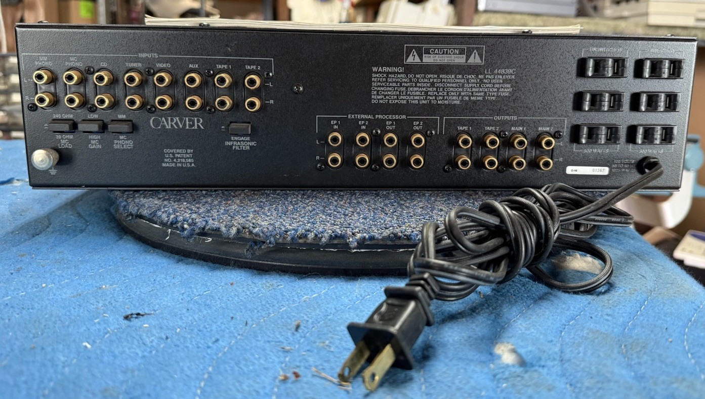 Carver Model C-16 Sonic Holography Stereo Preamplifier With Manual, Works