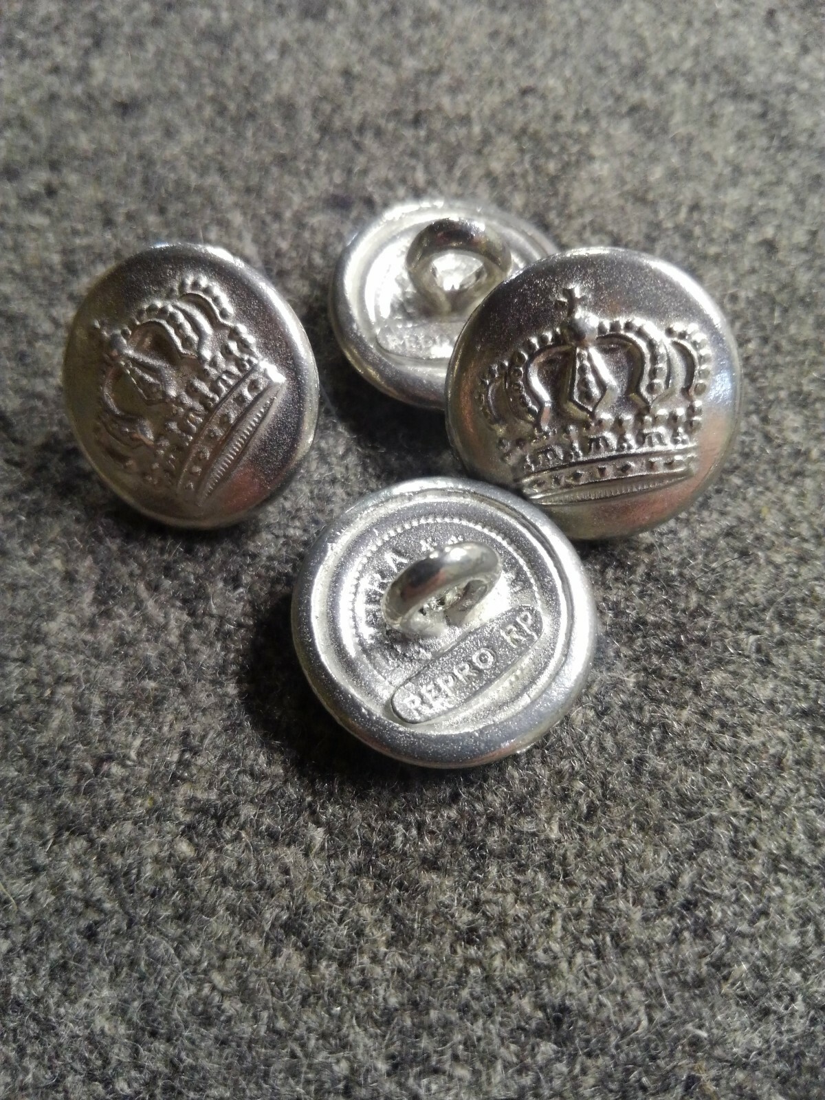 WWI German Overcoat Button 1915 in silver, unpainted 19MM buttons by the each