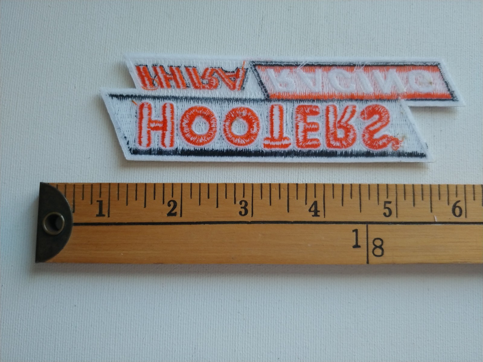 1 HOOTERS HOOTER'S RESTAURANT IHRA RACING SPONSOR HOT ROD PATCH CREST ECUSSON