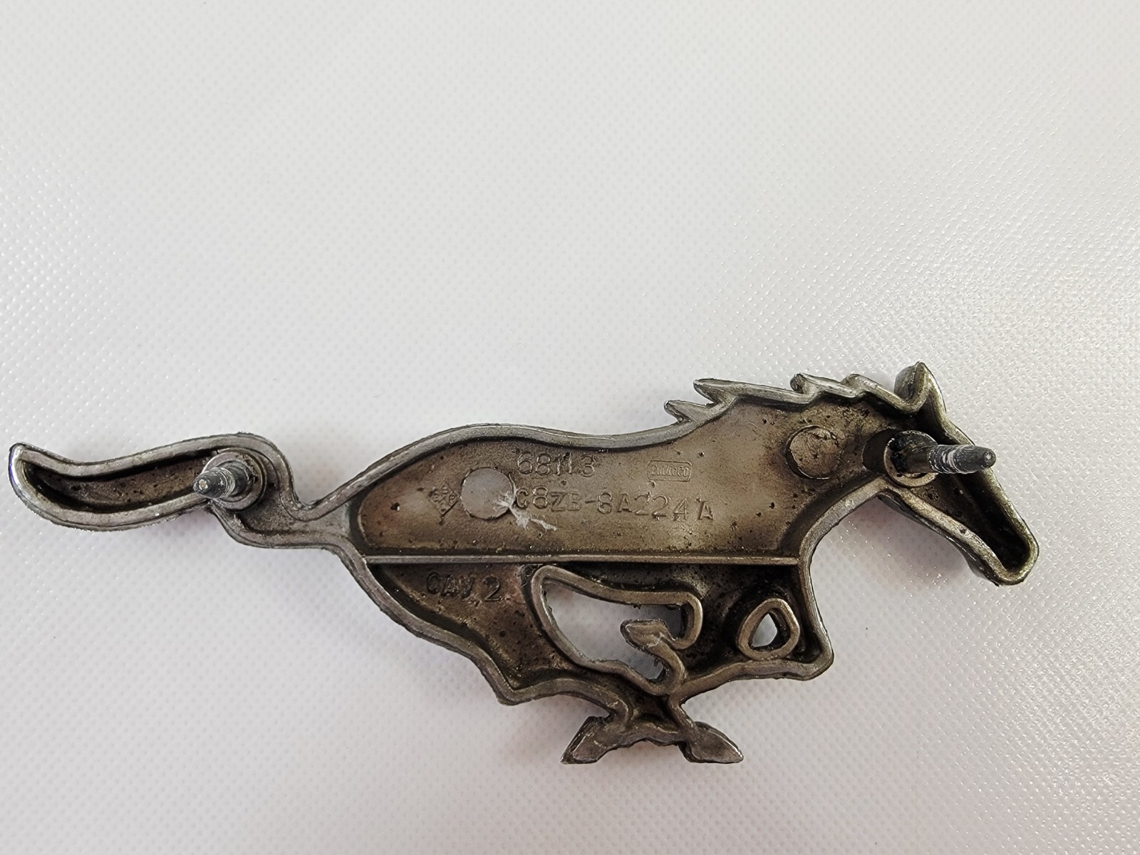 1960s FORD MUSTANG Running Horse Chrome Front Grill Emblem 68113 C8ZB-8A224A CAV