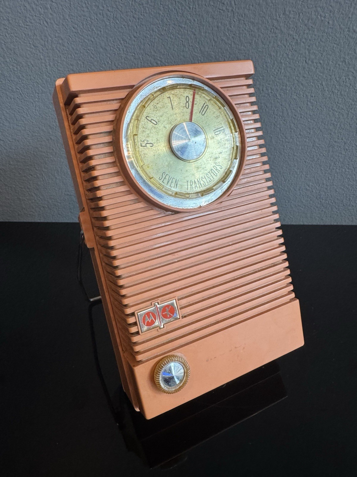 VTG MOTOROLA Transistor Radio 7X25P With Stand - Orange - Untested As-Is Retro