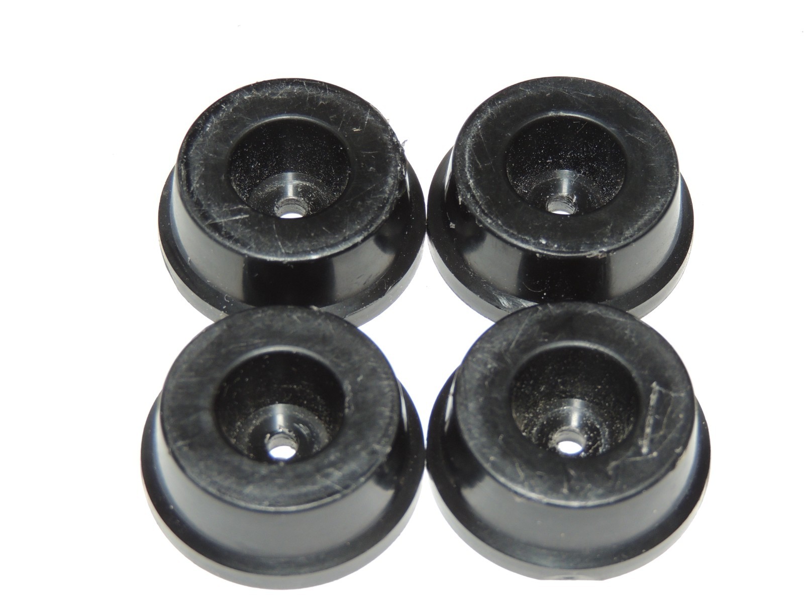 Sansui TU-719 TU-717 AU-719 AU-717 Set of 4 Base Feet & Screws 5507070