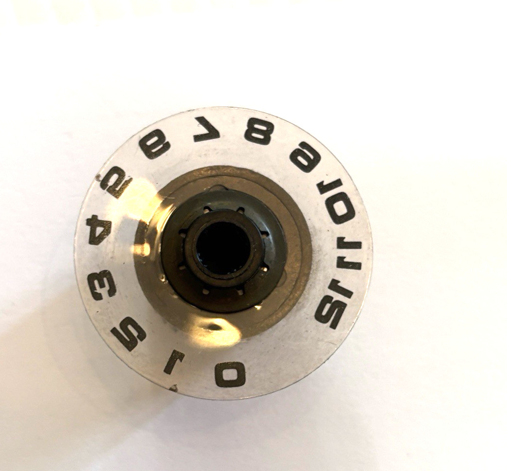 GIBSON MEDALIST 4/10 TUBE AMPLIFIER - ONE ORIGINAL KNOB